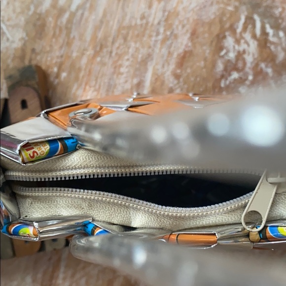 ♻️Recycled Juice Box Purse - Picture 8 of 8